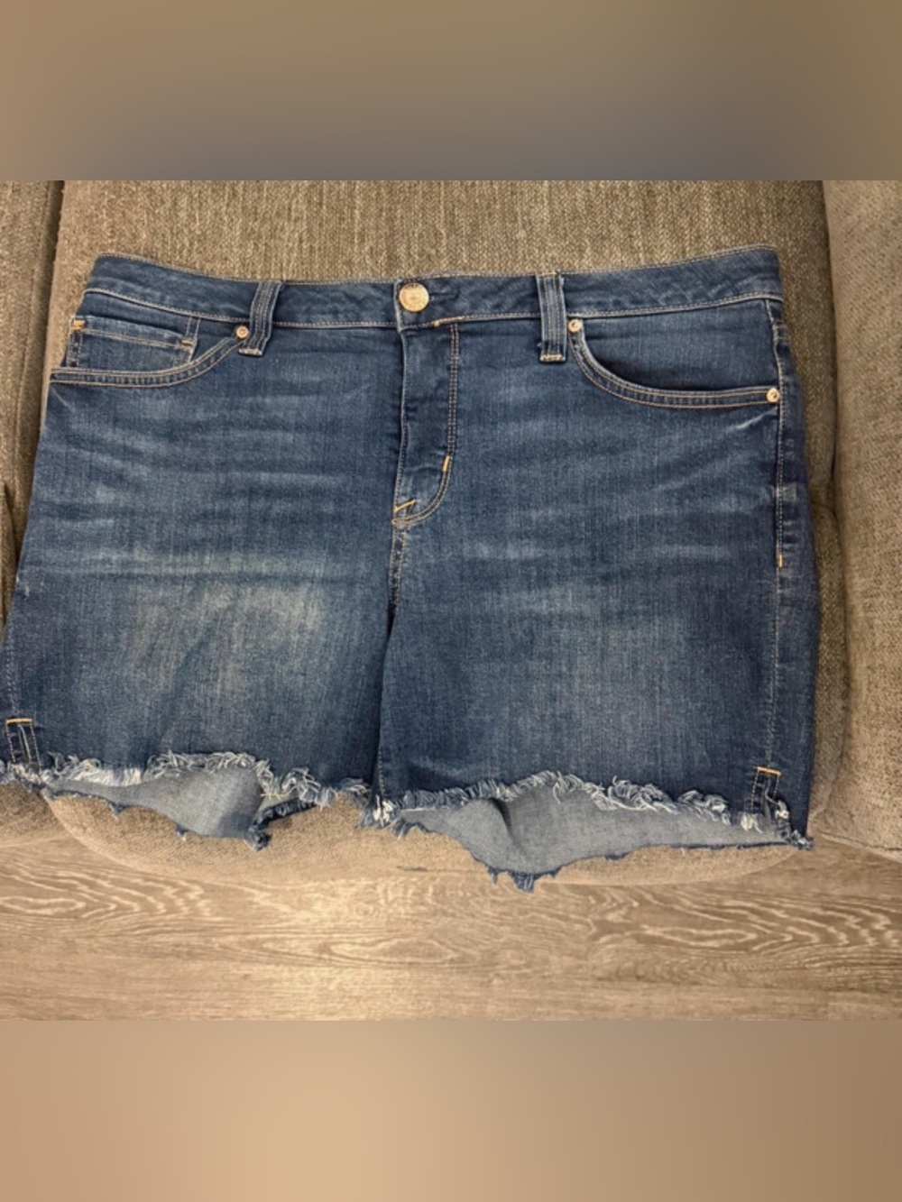Seven7 Women's Distressed Frayed Hem Denim Shorts
